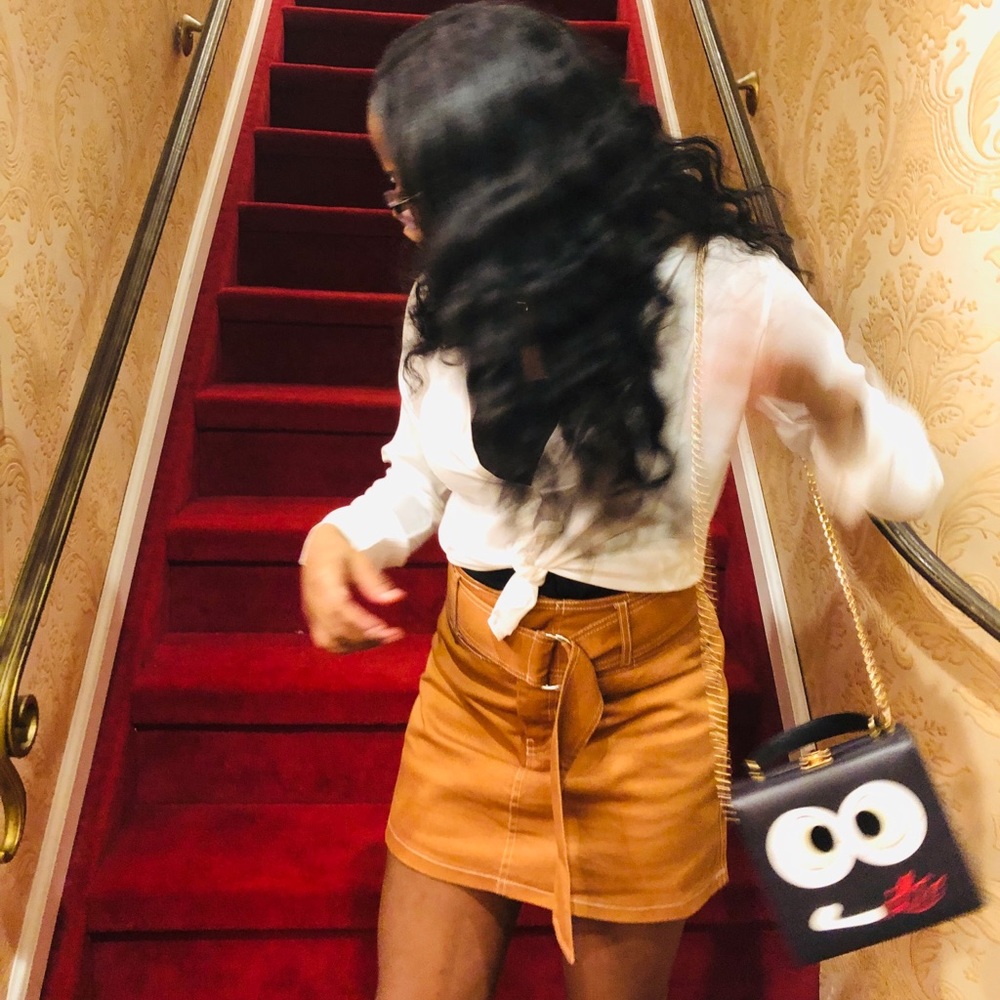 Meet your Posher, Naaafoley